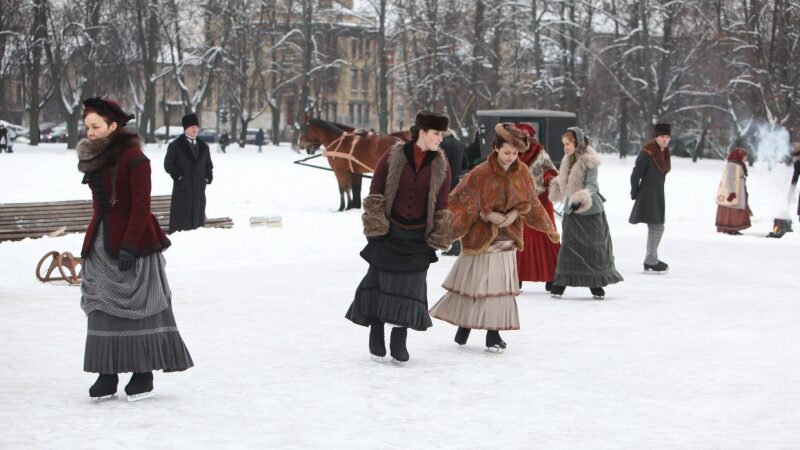 „Anos Kareninos“ filmavimui įrengta čiuožykla lieka vilniečiams