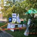 Badaujantys pareigūnai išardo palapinę: jų problemas spręs Seimas