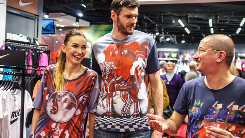 A. Pogrebnojus pristatė Rimanto Kaukėno paramos fondui skirtą kolekciją