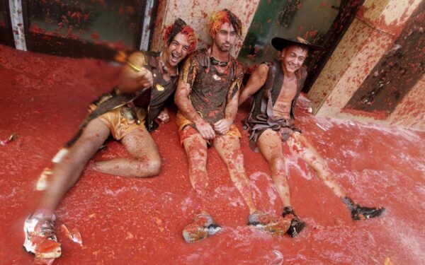 Ispanijoje pomidorais taškėsi net  40 tūkst. žmonių (Foto)