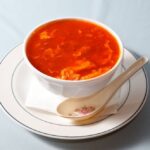 Vakarienei -kinietiška pomidorų sriuba su kiaušiniais
