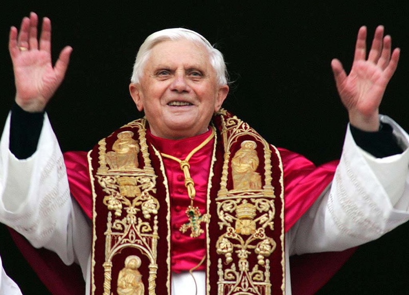Benediktas XVI: prezervatyvus naudoti galima...tam tikrais atvejais