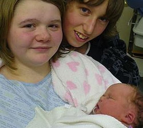 Jauniausi tėvai Didžiosios Britanijos istorijoje – 14-mečiai gyvena atskirai