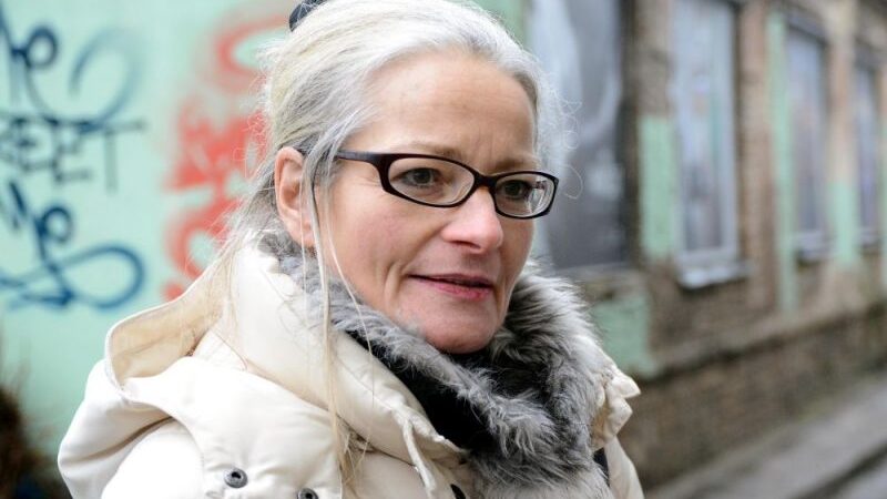 Profesorė apie Žaliojo tilto skulptūras: „Kaip knygos nedeginamos, taip ir skulptūrų išmesti negalima“