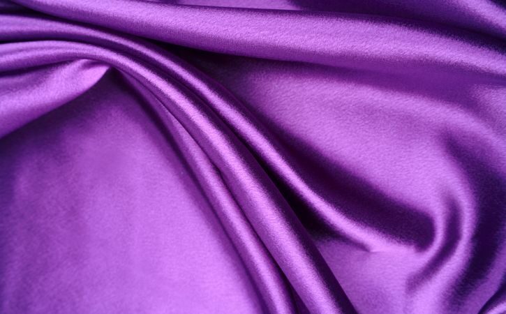 Tai visgi. Purpurinė ar violetinė?