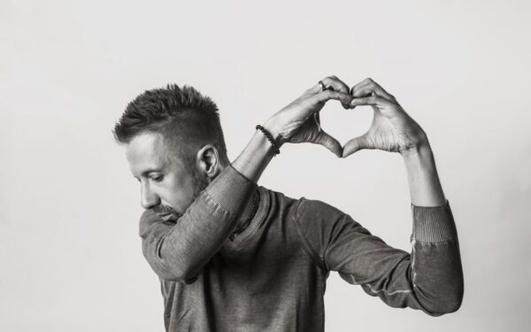 Linas Adomaitis dovanoja nuostabų muzikos deimantą – „Širdis“