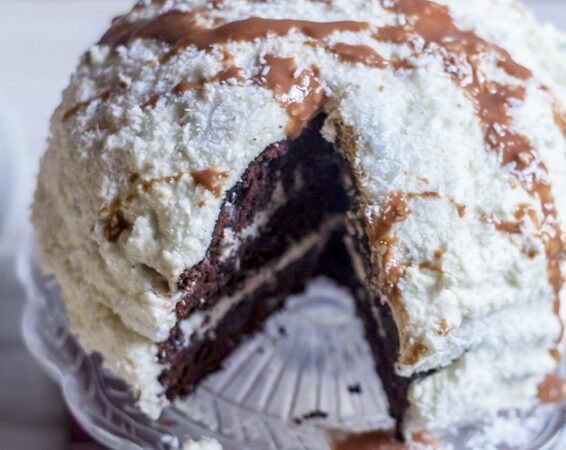 Sekmadienio receptas – kokosinis šokoladinis pyragas