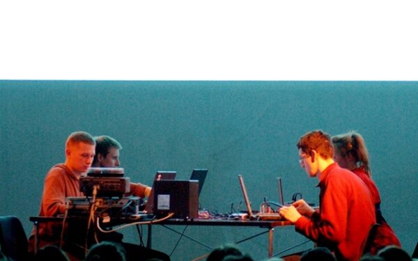 Šiandien „Scanoramą“ pradės netikėtas kino ir muzikos performansas