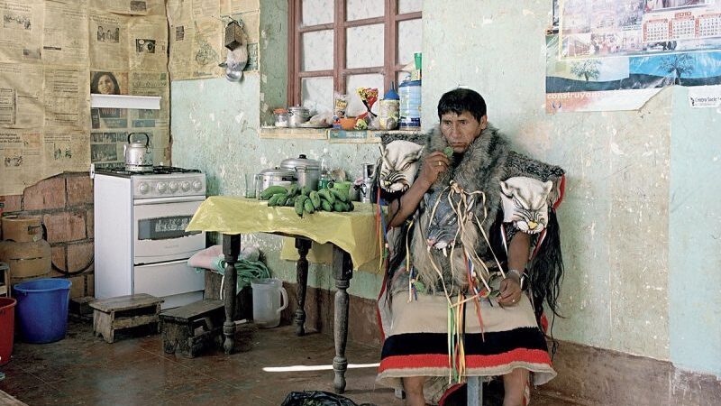 Pietų Amerikos raganos ir šamanai kvapą gniaužiančiose nuotraukose