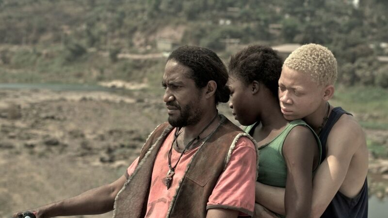 Kino pusryčiuose – karo ragana arba žmogaus atsparumas negandoms (video)