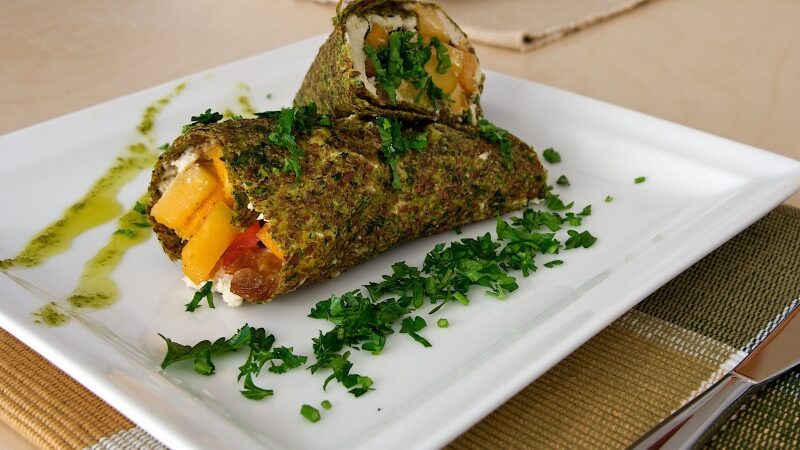 „Raw Raw“ – žalias maistas žvakių šviesoje