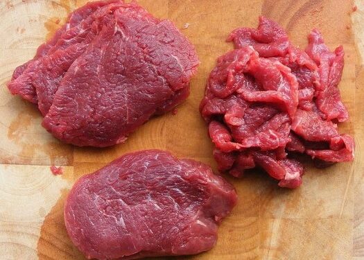 „Mėsa-šmėsa“: milijardierius investuoja į 3D mėsos gamybos technologijas