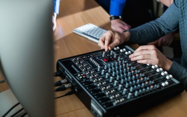 Žymus renginių organizatorius savo patirtį perduos jaunajai kartai