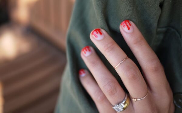 Manikiūras – kruvini pirštai (foto)
