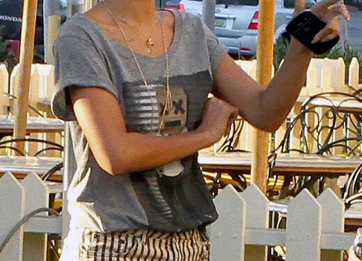 Nauja Rihannos šukuosena – maksimaliai trumpi plaukai (foto)