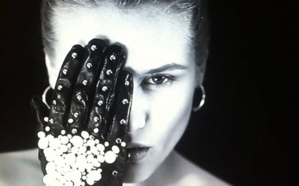 Ryt kolekciją pristatysiantis R. Kalinkinas: „Pasiruoškite maloniam šviesos, šilumos bei žalumos gūsiui“