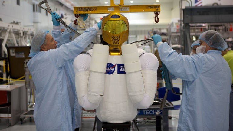 „Robonautas 2“ – pirmasis į kosmosą pakilsiantis robotas-humanoidas (Foto