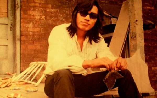 „Searching for Sugar Man“ – istorija apie Pelenę Rodriguezo vardu (filmo apžvalga)