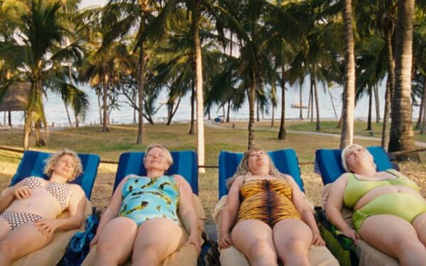 Kino pusryčiai: vienišų moterų dugnas „Rojuje“