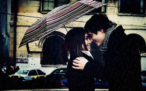 Patarimai moterims: ko neklausti per pirmą pasimatymą