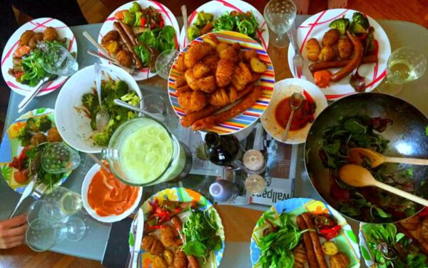 Nauja mada: gurmaniška vakarienė svečiuose pas nepažįstamus (+receptas)