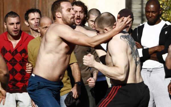 LAIKAS „Scanoramoje“: „Kaulai ir rūdys“ – kruvina vertybių kova (nuomonė)