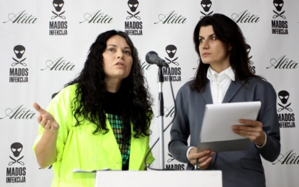 Avangardas ir „Mados infekcijos“ klasika (Foto)