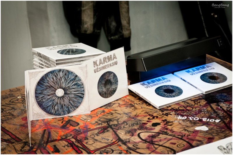 Debiutinį albumą pristačiusi grupė „Karma“: kompaktinis diskas nėra atgyvenusi laikmena (foto)