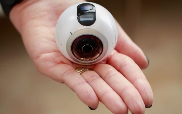 Naujausia foto įranga: 360 laipsnių kameros