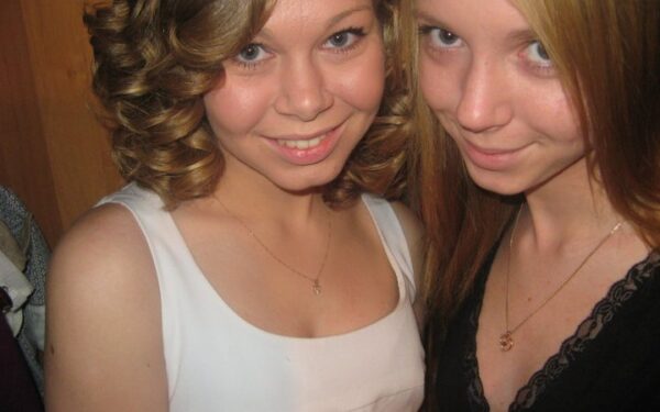 Seserų pasikeitimo akcija su MOSAIC. Neringa ir Kristina