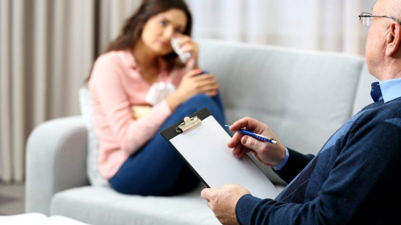 Kur kreiptis nemokamos emocinės pagalbos?