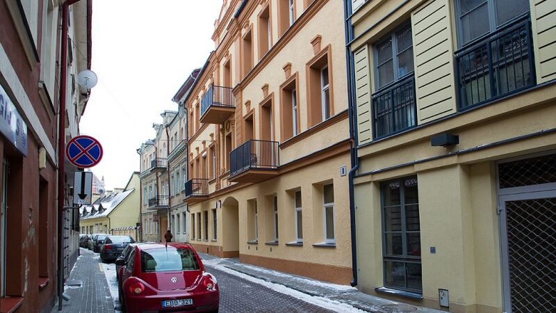 Atstatytame Šiaulių g. 8 name Vilniuje – įkurtuvių nuotaikos