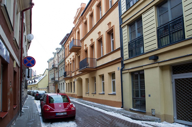 Atstatytame Šiaulių g. 8 name Vilniuje – įkurtuvių nuotaikos