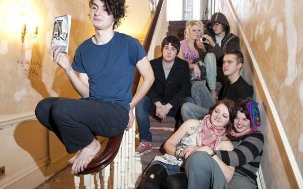 „Skvotavimas“ Londone: latviai, lietuviai ir lenkai gyvena nemokamai ir ieškosi dar didesnio namo