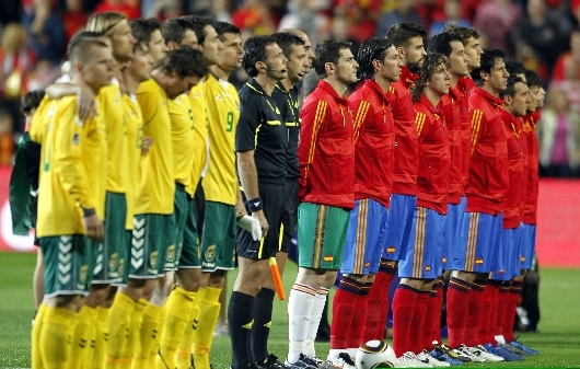 Ispanų futbolininkai: „Kauno stadionas primena purvinas aikšteles