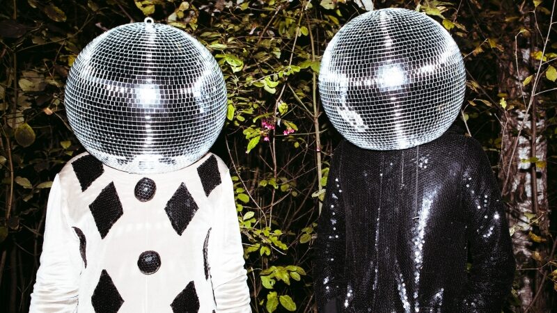 „Downtown Party Network“ melodrama „Space Me Out“ – plokštelėje ir vaizdo klipe