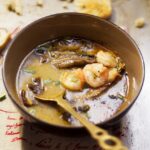 Sekmadienio receptas -  aštri sriuba su krevetėmis ir kokoso pienu