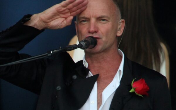 Stingo balsas sušildė žvarbų Vilniaus vakarą (Foto)