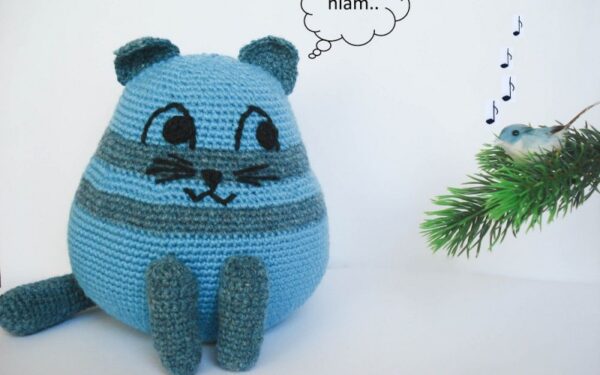 Rankdarbiuose paskendusi Rosita