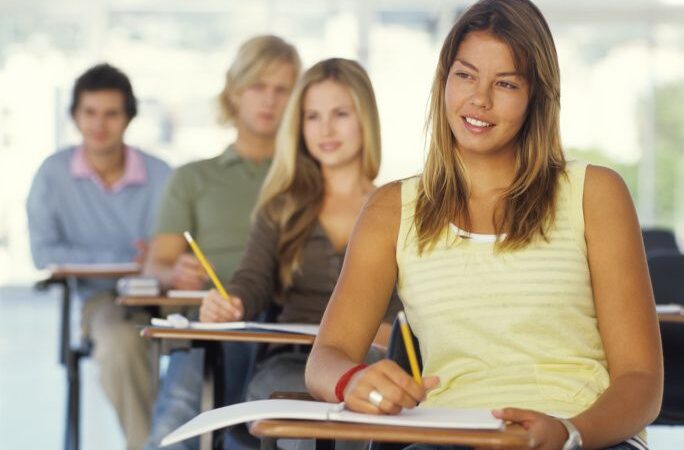 Pirmakursių studijoms valstybė skirs 33,6 mln. litų
