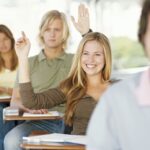 Abiturientai raginami nesivaikyti „mados“ ir egzaminus rinktis atsakingai