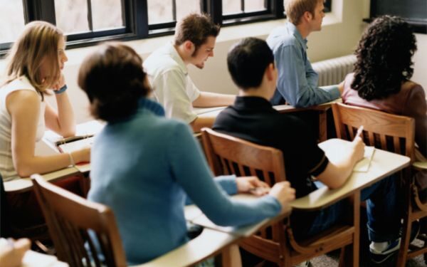 Gera naujiena studentams, rugsėjį dar negavusiems studento pažymėjimo