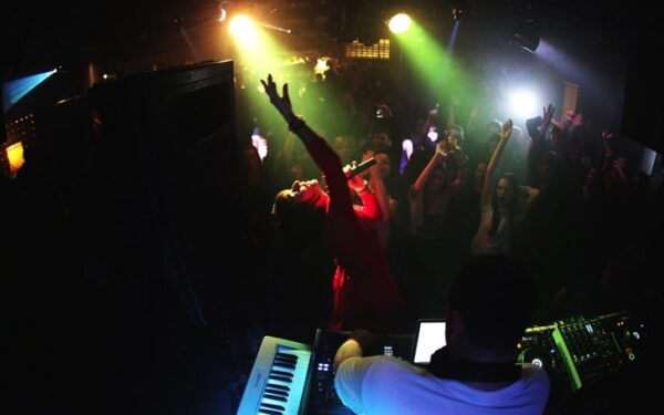 Dveji „Studio 9“ metai: pinigų neskaičiuojantys rusai, balandis Fredas ir „Oskaro“ statulėlė