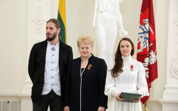 Grupės „Skylė“ nariai apdovanoti „Už nuopelnus Lietuvai“