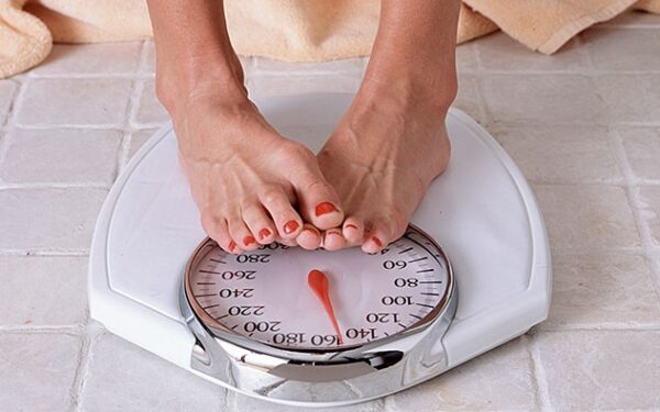 Patarimai vyrui, kuris susitikinėja su apkūnia moterimi