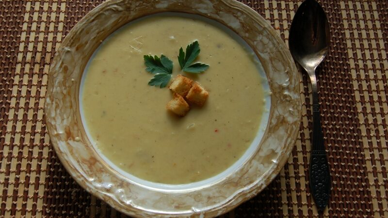 Sekmadieninis Jurgos receptas: trinta svogūnų ir sūrio sriuba