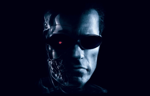 A. Schwarzeneggeris savo pažadą įvykdė. „Terminatorius 5“