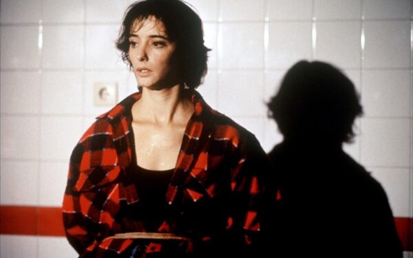 Kino pusryčiai. Laimėk kvietimus į Kiną po žvaigždėmis „Tezė“