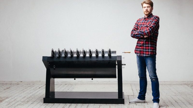 MC Mesijaus ir Tado Maksimovo projekte – ginkluota muzika už taiką (video)