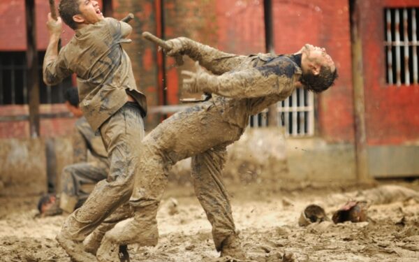 Garethas Evansas imsis kultinio filmo „Reidas“ trečiosios dalies kūrimo